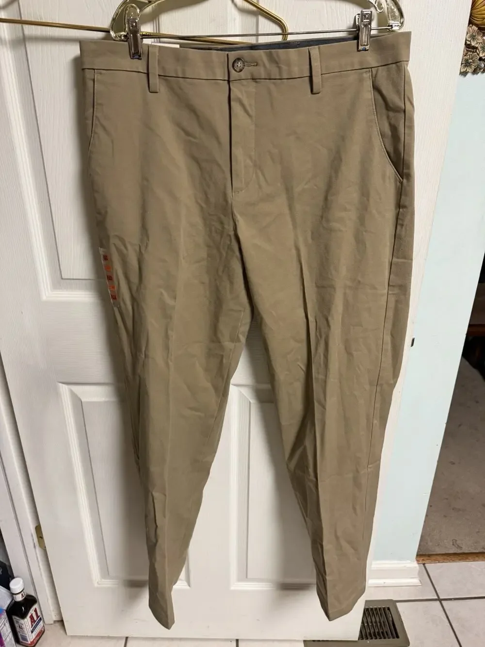 NWT Dockers Workday Khaki Pants Mens 38x32 Brown SmartFlex Classic Fit Tan